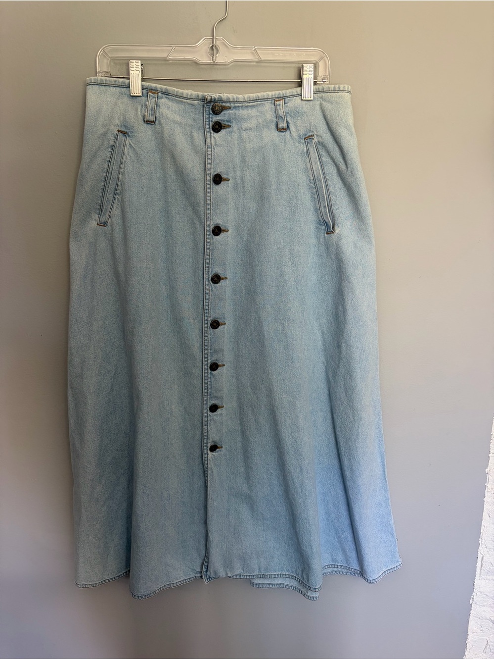 Vtg LizWear Denim Midi Maxi Skirt Women’s 16 Button Up 100% Cotton Light Wash